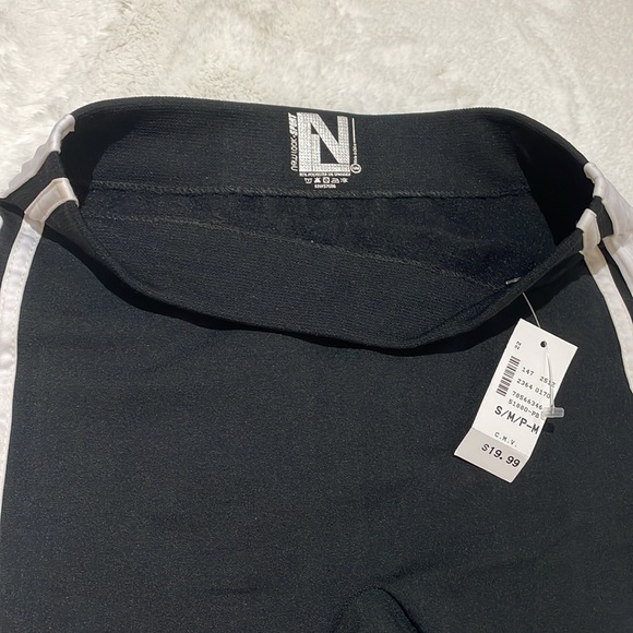 Biking Short - Picture 3 of 4